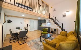 City Center Apartments F6